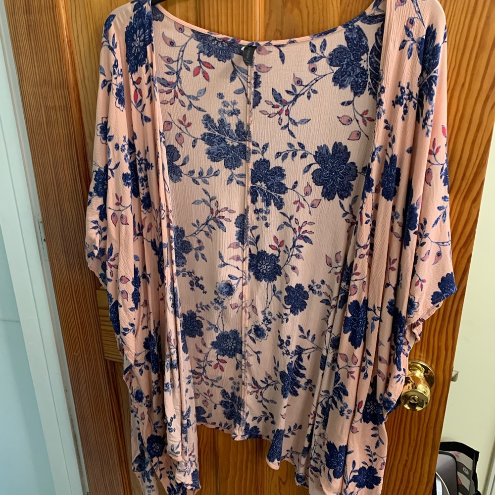 Lane Bryant Floral Crinkle Kimono